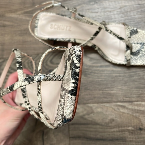 Schutz Amaia Block Heel Strappy Slingback Sandals - Snake Print - Size 8.5 - Picture 10 of 10